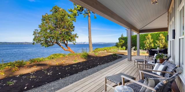 Coastal Waterfront Retreat