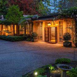 107nwhighlanddr-Web_07